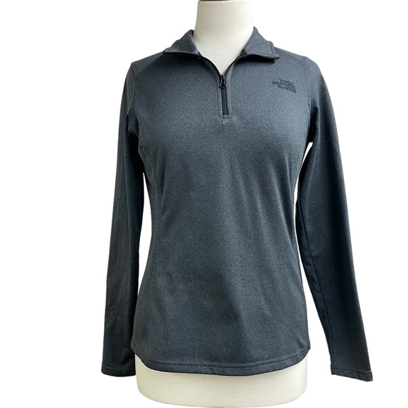 The North Face Jackets & Blazers - The North Face quarter zip dark gray pullover small